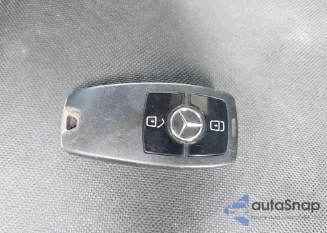 2020 Mercedes-Benz Sprinter 2500 Standard Roof V6 z USA, uszkodzony, nr VIN W1W4EBHYXLT033703